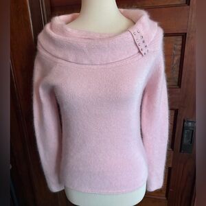 VINTAGE Twiggy London Pink Angora Rhinestone Off Shoulder Collared Sweater Sz M